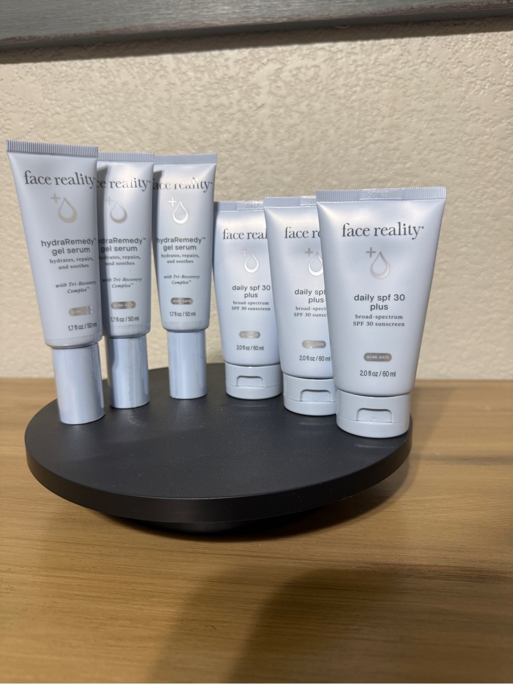 Face Reality Daily SPF 30 Plus & HydraRemedy Gel Serum - White